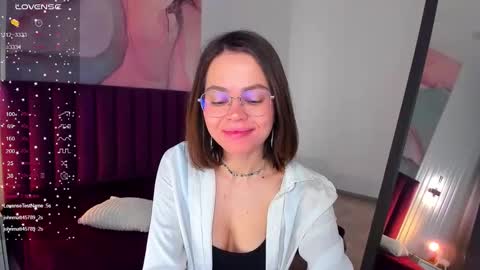 Snapshot of kelly_cuutie chatting on November 2025 01:15:01 AM Kelly online show from November 2025 01:15:01 AM