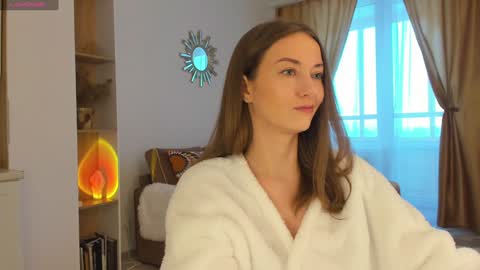 Kelly XO online show from February 2025 01:38:01 PM