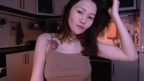 Snapshot of kelly_yon chatting on November 2025 05:53:02 AM Kelly online show from November 2025 05:53:02 AM