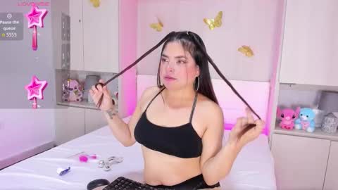 Snapshot of kellykallahan chatting on February 2026 08:08:02 PM KELLY online show from February 2026 08:08:02 PM