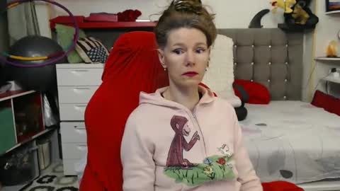 kelly online show from February 2025 10:36:01 PM