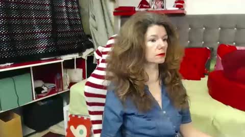 Snapshot of kellynumber chatting on December 2025 10:57:01 AM kelly online show from December 2025 10:57:01 AM