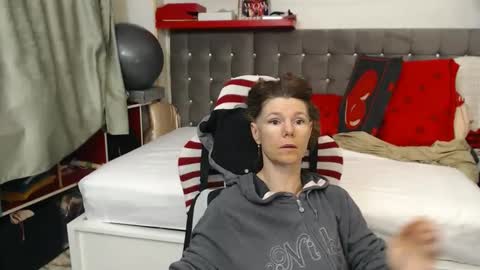 kelly online show from May 2026 12:07:01 AM