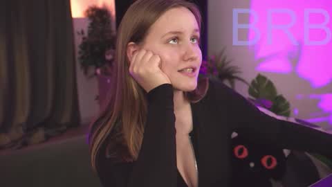 kelly online show from October 2025 08:24:01 AM