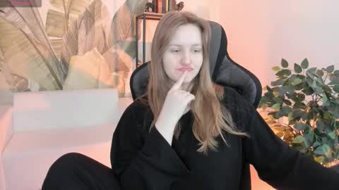 Snapshot of kellypoter chatting on December 2025 09:16:01 AM kelly online show from December 2025 09:16:01 AM