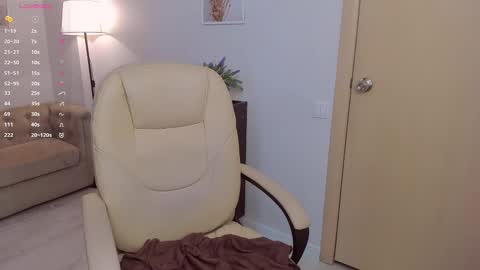 Snapshot of kellystarlight chatting on February 2025 10:37:02 AM Kelly online show from February 2025 10:37:02 AM