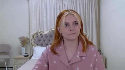 Kelly Stoneys online show from February 2025 06:17:01 PM