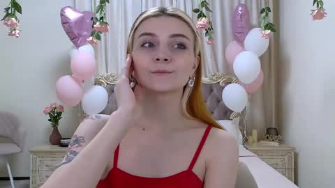 Kelly Stoneys online show from March 2025 08:38:02 PM