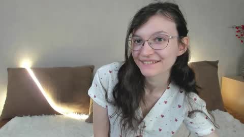 Kelsirabenold online show from March 2026 05:12:02 AM