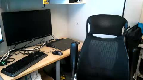 Snapshot of kelvin06133 chatting on January 2025 10:30:02 PM kelvin06133 online show from January 2025 10:30:02 PM