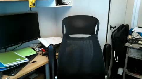 Snapshot of kelvin06133 chatting on January 2025 10:01:01 PM kelvin06133 online show from January 2025 10:01:01 PM