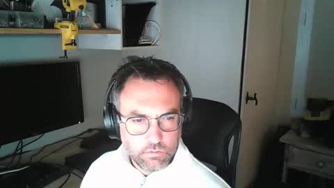 Snapshot of kelvin06133 chatting on March 2025 09:27:02 PM kelvin06133 online show from March 2025 09:27:02 PM