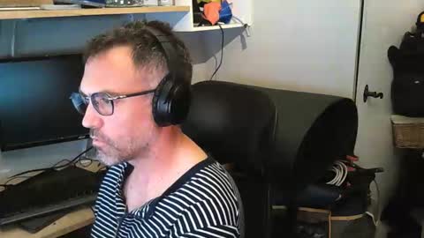 Snapshot of kelvin06133 chatting on April 2026 09:56:01 PM kelvin06133 online show from April 2026 09:56:01 PM