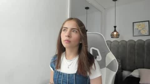 Kely online show from May 2026 11:06:01 AM
