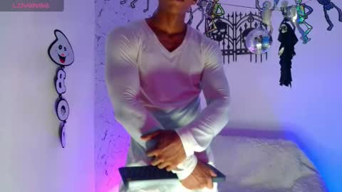 ken__owensx online show from October 2025 04:45:01 AM