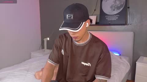   online show from November 2025 11:32:02 AM