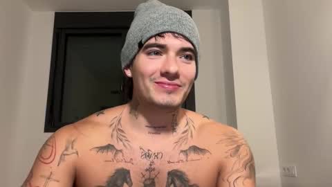 luis carlos esteban online show from November 2025 07:23:02 PM