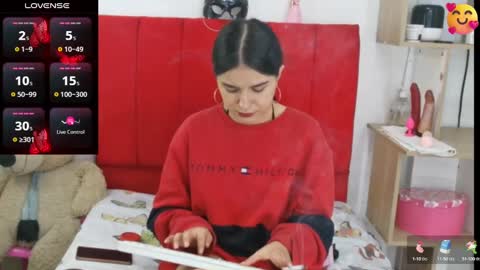 Mariana online show from February 2025 04:48:02 AM