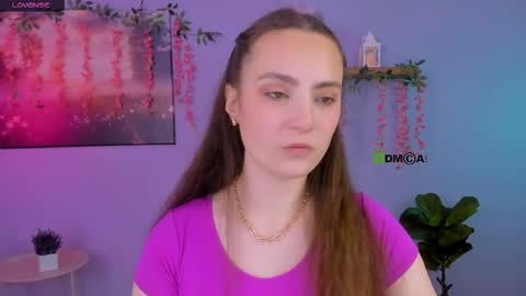 Snapshot of kendal_blow chatting on February 2026 08:35:02 AM Sweet Kendal online show from February 2026 08:35:02 AM