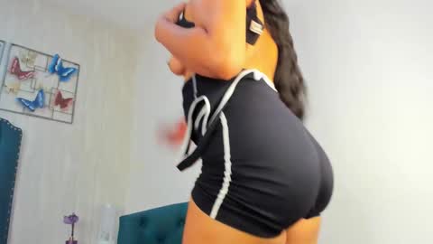 Snapshot of kendall_queen__ chatting on February 2026 07:48:01 PM kendall queen online show from February 2026 07:48:01 PM