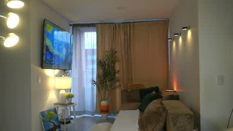 Andrea online show from April 2026 10:48:02 PM