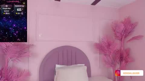 kendallbleer online show from November 2025 02:30:02 PM