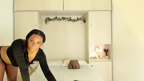 Kendal online show from February 2026 12:12:01 PM