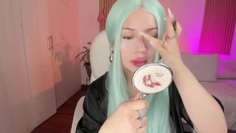 Snapshot of kendallwett chatting on November 2025 08:47:01 PM Kendall online show from November 2025 08:47:01 PM