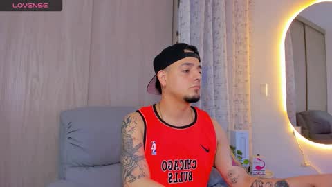 Snapshot of kendel_dimitri chatting on November 2025 03:18:02 AM kendel_dimitri online show from November 2025 03:18:02 AM