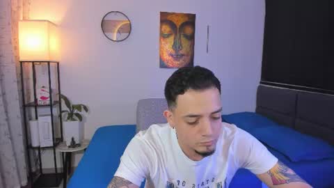 Snapshot of kendel_dimitri chatting on June 2026 02:24:02 AM kendel_dimitri online show from June 2026 02:24:02 AM