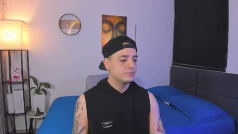 Snapshot of kendel_dimitri chatting on June 2026 06:07:01 AM kendel_dimitri online show from June 2026 06:07:01 AM