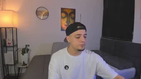 Snapshot of kendel_dimitri chatting on July 2026 07:33:02 AM kendel_dimitri online show from July 2026 07:33:02 AM