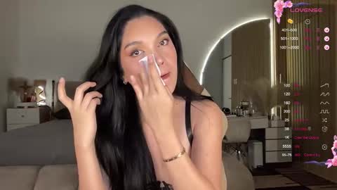 Snapshot of kendoll110 chatting on February 2026 06:26:01 AM kendoll110 online show from February 2026 06:26:01 AM