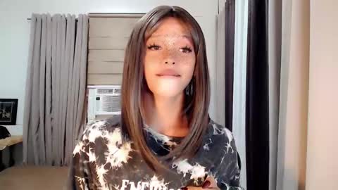 Snapshot of kendra_lunaxx chatting on February 2026 03:02:01 PM kendra_lunaxx online show from February 2026 03:02:01 PM