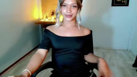 Snapshot of kendra_lunaxx chatting on May 2026 06:13:01 PM kendra_lunaxx online show from May 2026 06:13:01 PM