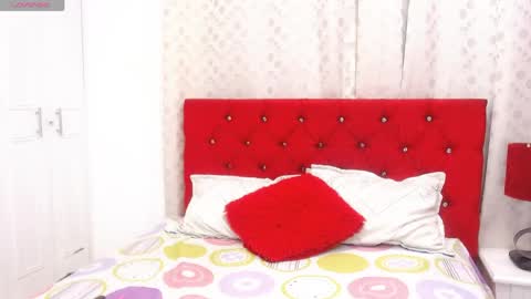 Kendra Luux online show from May 2026 01:48:02 PM