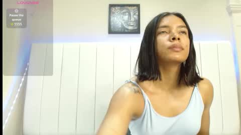 kendra_lux1 online show from February 2026 01:14:02 PM