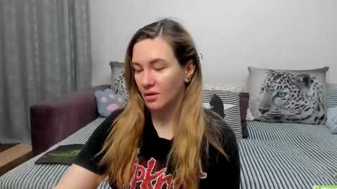 Kendra online show from April 2026 11:43:02 PM