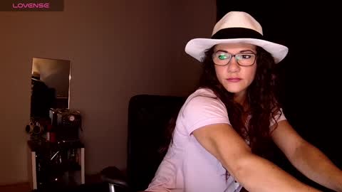 Kendra online show from February 2025 02:09:02 AM