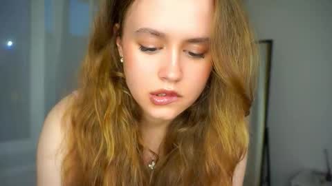 Snapshot of kendraedger chatting on September 2025 04:51:02 PM Kira online show from September 2025 04:51:02 PM
