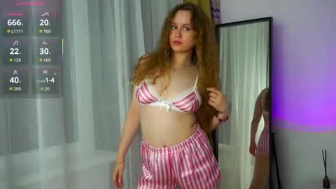 Snapshot of kendraedger chatting on October 2025 06:51:01 PM Kira online show from October 2025 06:51:01 PM