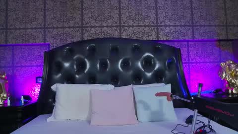 Snapshot of kendramaxx_ chatting on February 2026 06:10:02 AM Alina online show from February 2026 06:10:02 AM