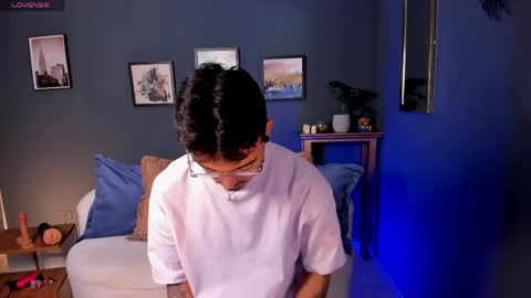 keneth_collins online show from May 2026 12:34:02 PM