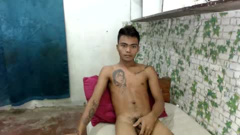 kenneth_jeey online show from March 2026 06:03:02 PM