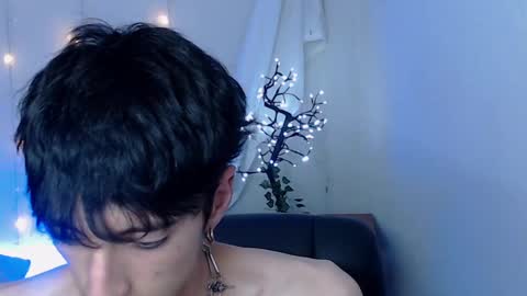 Snapshot of kenny__hot chatting on December 2024 10:01:02 PM kenny online show from December 2024 10:01:02 PM