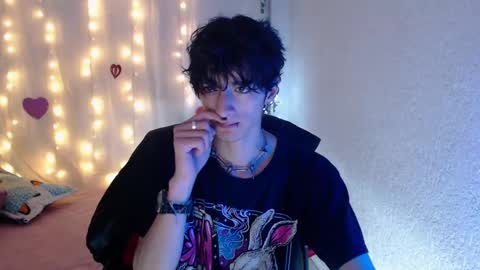 Snapshot of kenny__hot chatting on February 2025 02:23:02 PM kenny online show from February 2025 02:23:02 PM