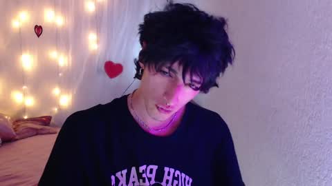 Snapshot of kenny__hot chatting on February 2025 10:04:02 PM kenny online show from February 2025 10:04:02 PM