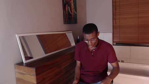 Snapshot of kenny_thompson_ chatting on February 2026 07:45:02 PM Kenny Thompson online show from February 2026 07:45:02 PM