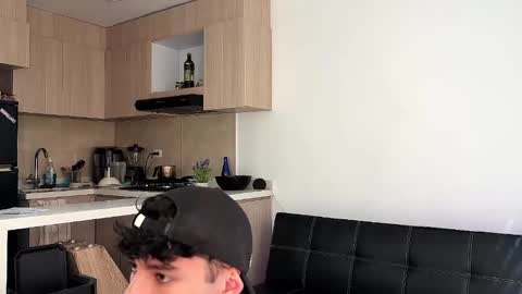 Snapshot of kens_boys chatting on October 2025 07:04:02 PM Jeronimo y Felipe online show from October 2025 07:04:02 PM