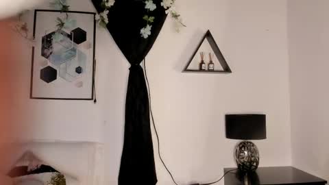 KENTHA  online show from April 2026 10:16:01 AM